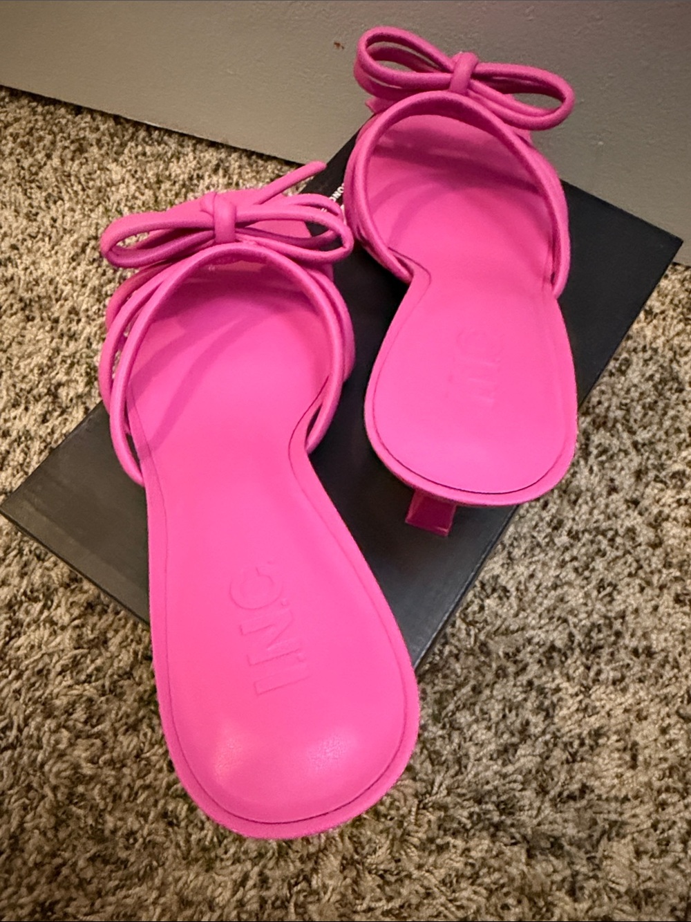 NIB INC International Concepts Fuchsia Knot-Strap Mule Heels Size 9M - Picture 3 of 7